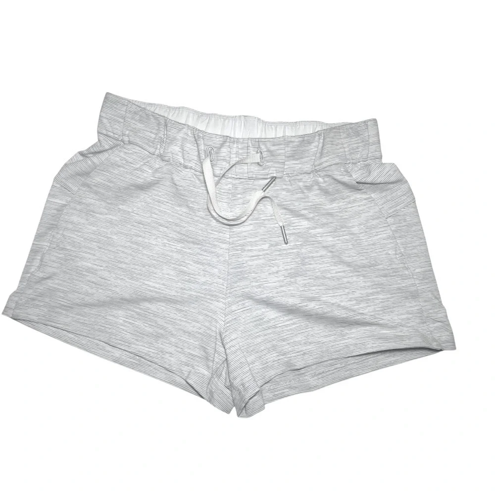 EUC Lululemon On The Fly Short *2.5